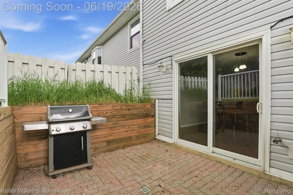 572 River Pointe Court Milan City MI 48160