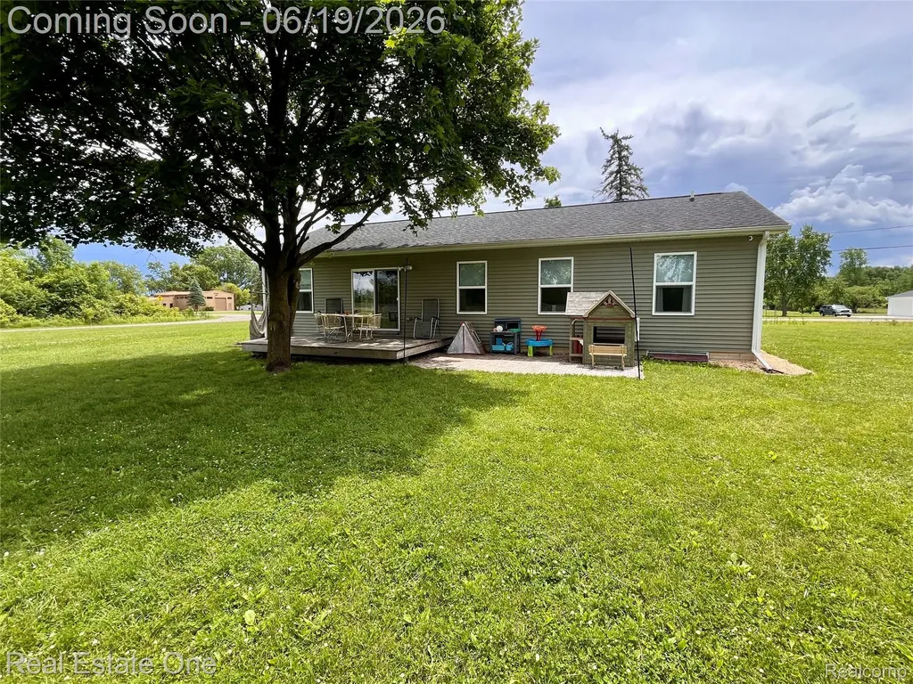 2479 Gibson Road Grand Blanc Charter Township MI 48439