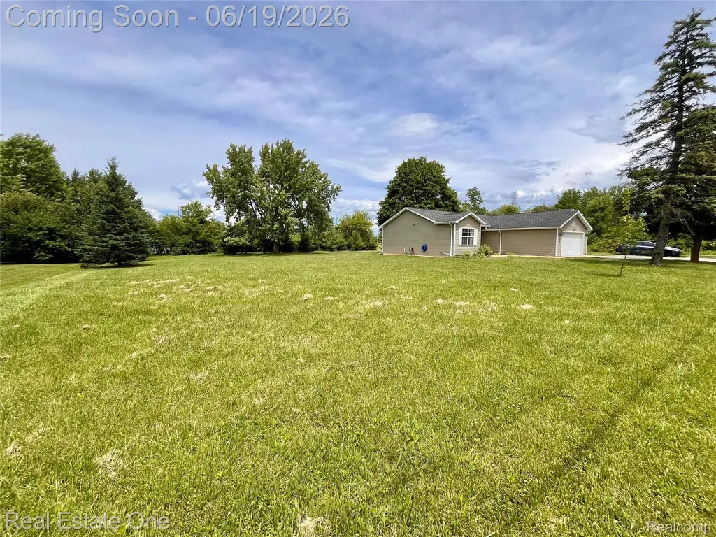 2479 Gibson Road Grand Blanc Charter Township MI 48439