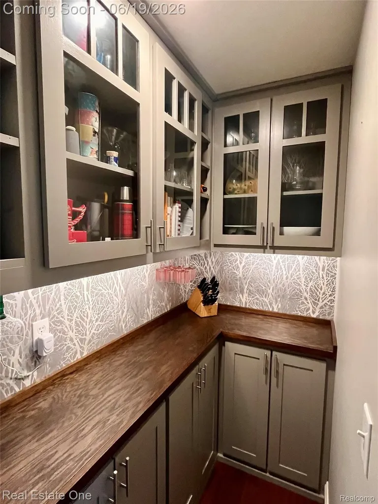 2479 Gibson Road Grand Blanc Charter Township MI 48439