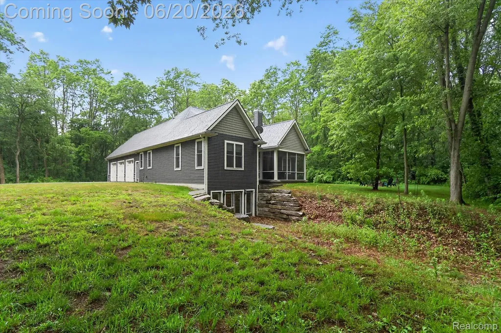790 Grange Hall Road Groveland Township MI 48462