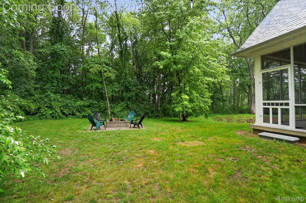 790 Grange Hall Road Groveland Township MI 48462