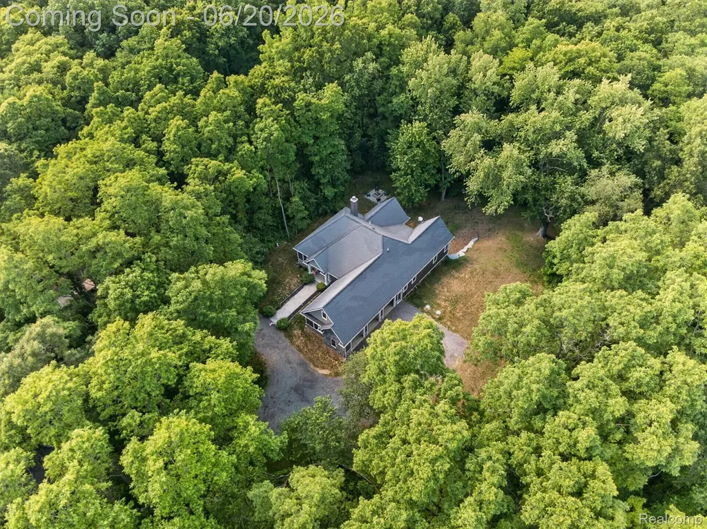 790 Grange Hall Road Groveland Township MI 48462