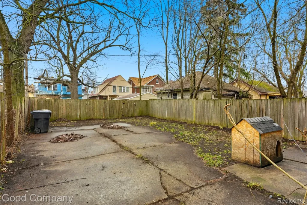 2717 Burlingame Detroit City MI 48206