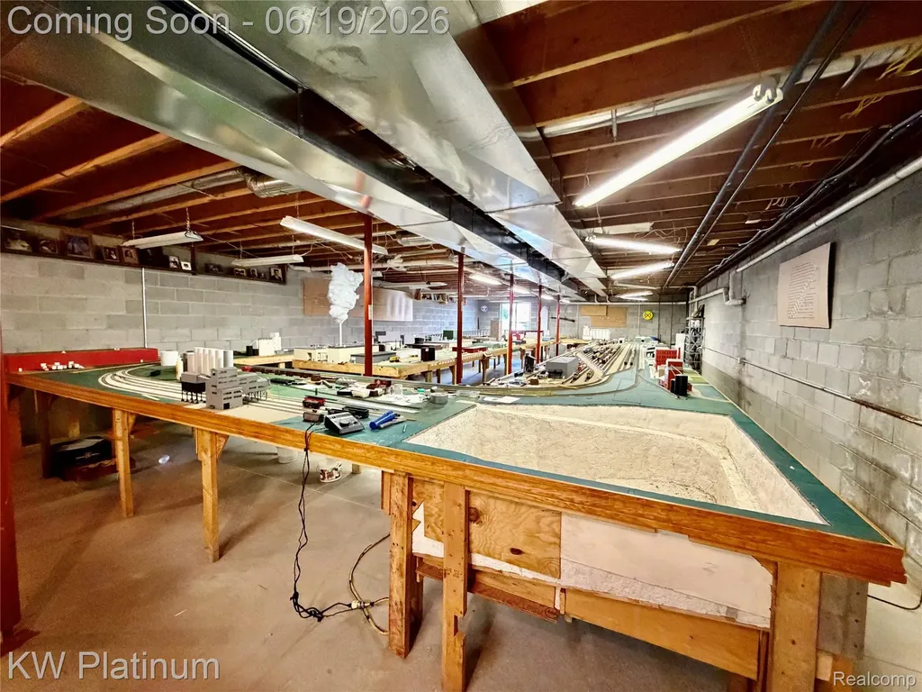 6069 Harris Road Grant Township MI 48032
