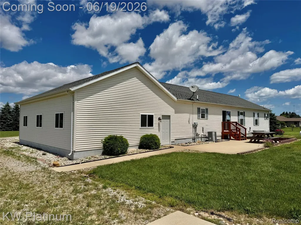 6069 Harris Road Grant Township MI 48032
