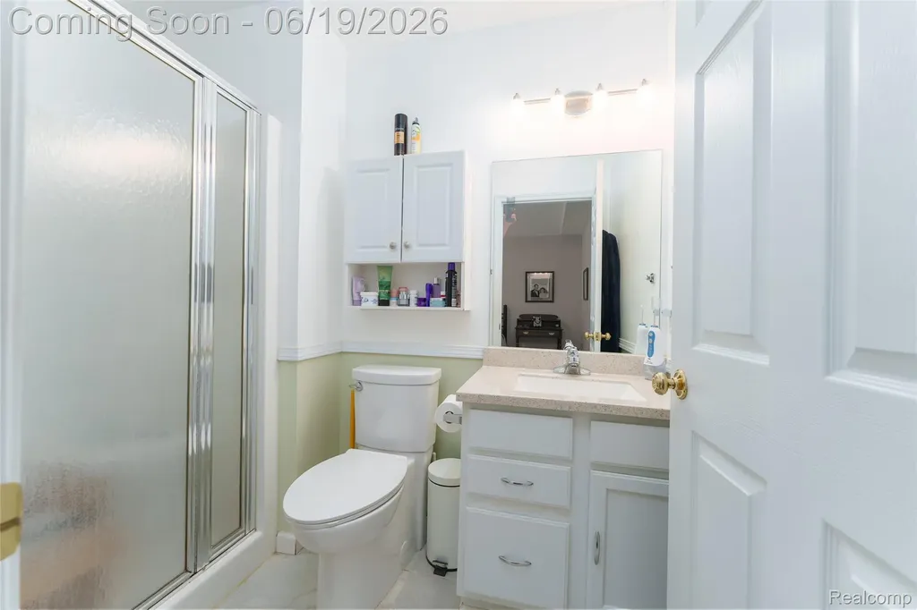 1021 Calpernia Wixom City MI 48393