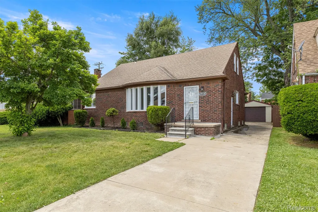 19139 Lauder Street Detroit City MI 48235
