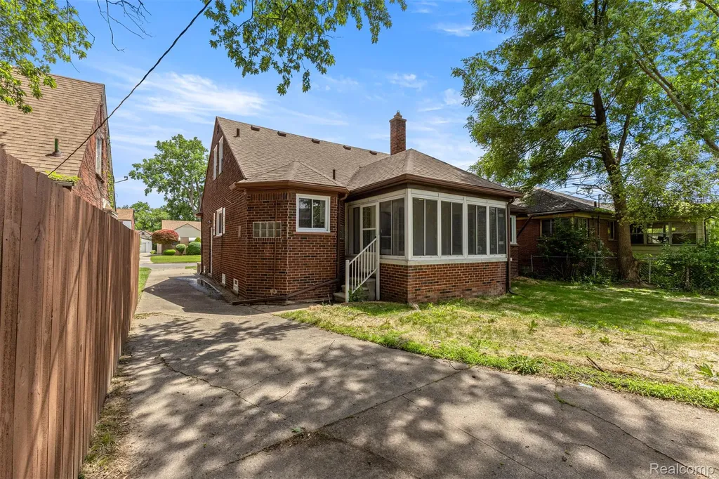 19139 Lauder Street Detroit City MI 48235