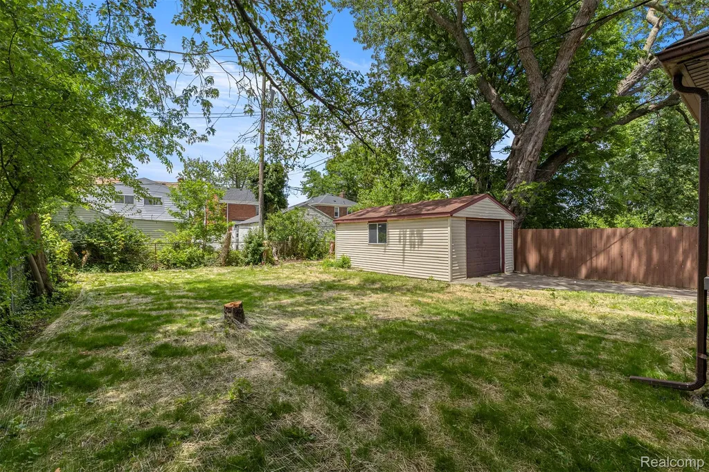 19139 Lauder Street Detroit City MI 48235
