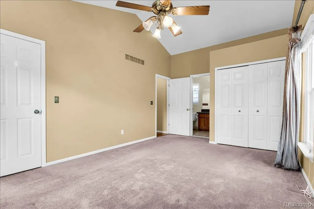 34903 Pennington Drive Farmington Hills City MI 48335