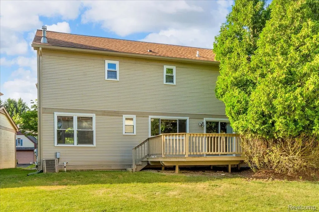 34903 Pennington Drive Farmington Hills City MI 48335