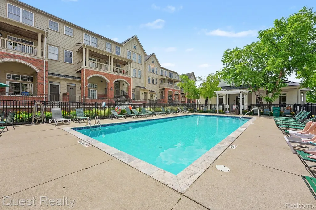 168 Amys Walk Auburn Hills City MI 48326