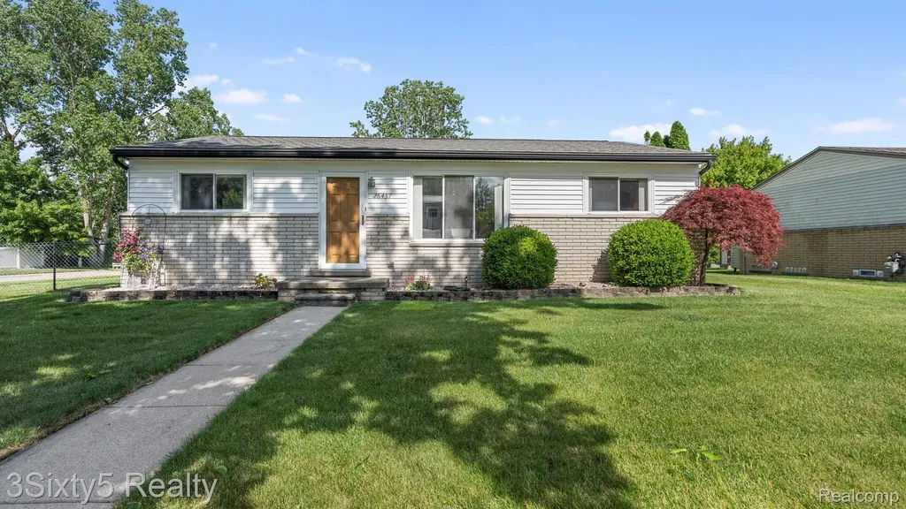 26457 Willow Cove Woodhaven City MI 48183
