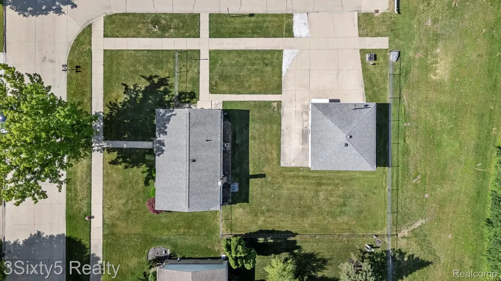 26457 Willow Cove Woodhaven City MI 48183