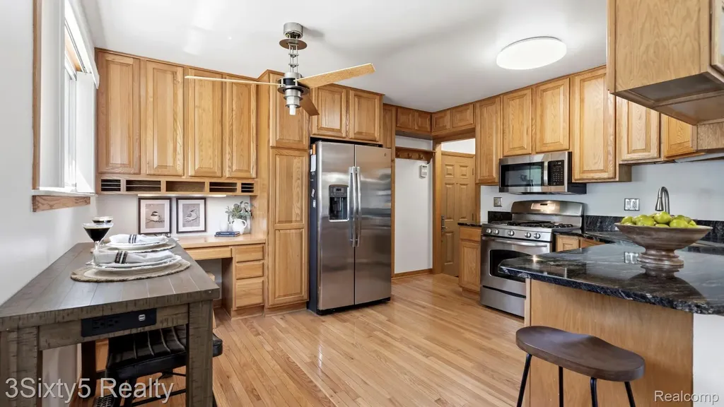 26457 Willow Cove Woodhaven City MI 48183