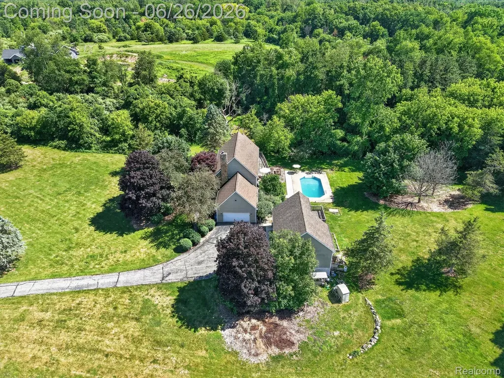 8114 Chilson Road Hamburg Township MI 48169