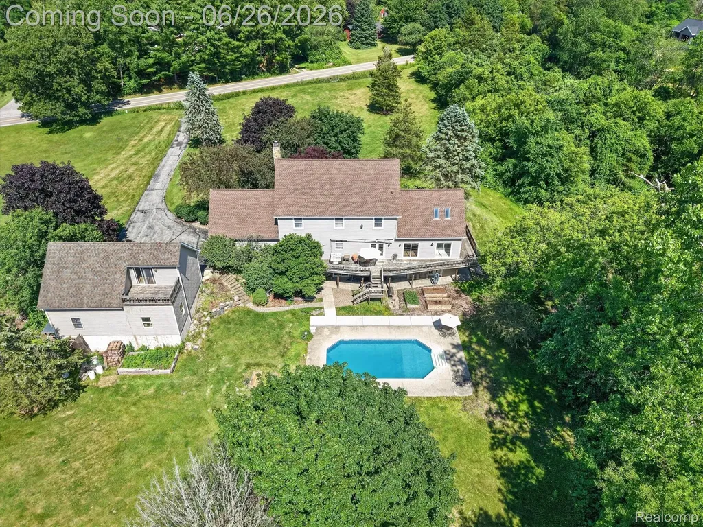 8114 Chilson Road Hamburg Township MI 48169