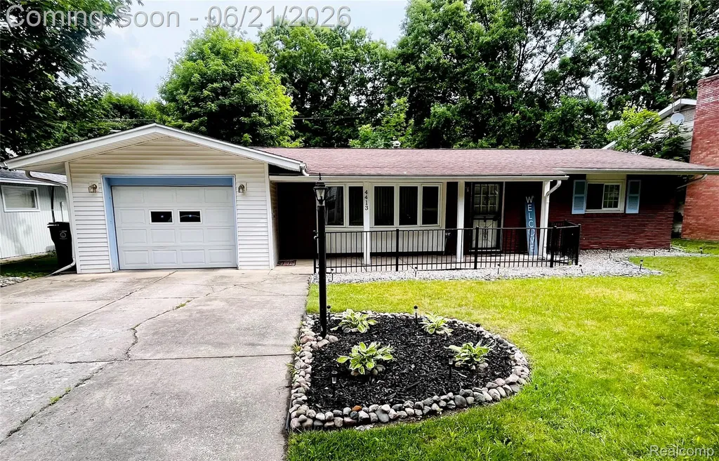 4413 Greenbrook Lane Flint City MI 48507