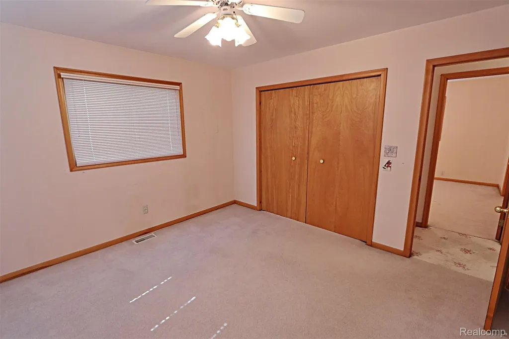 6964 Norborne Avenue Dearborn Heights City MI 48127