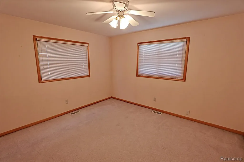 6964 Norborne Avenue Dearborn Heights City MI 48127