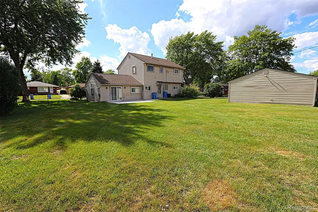 6964 Norborne Avenue Dearborn Heights City MI 48127
