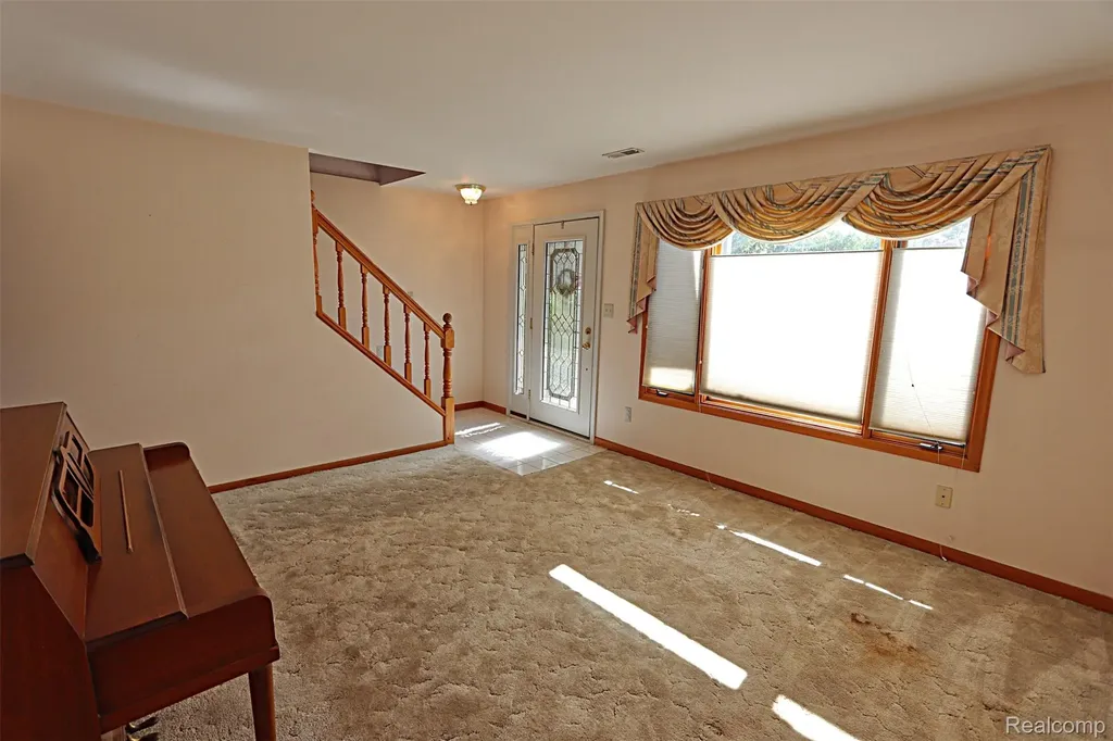 6964 Norborne Avenue Dearborn Heights City MI 48127