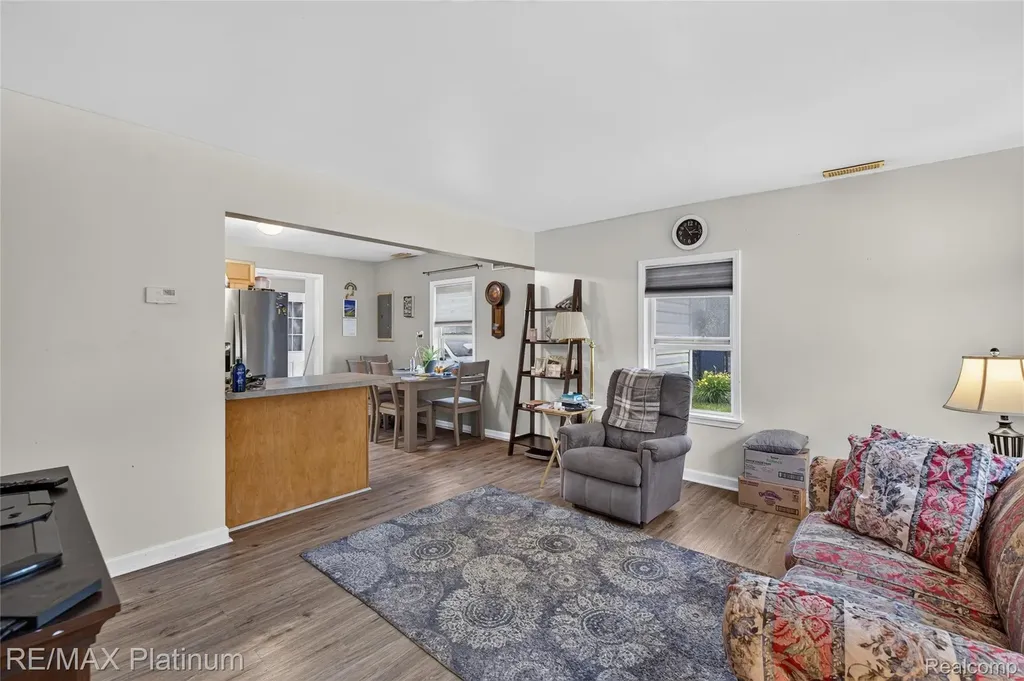 3319 Junior Drive Hamburg Township MI 48169