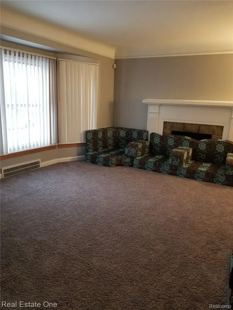 7343 Grandmont Avenue Detroit City MI 48228