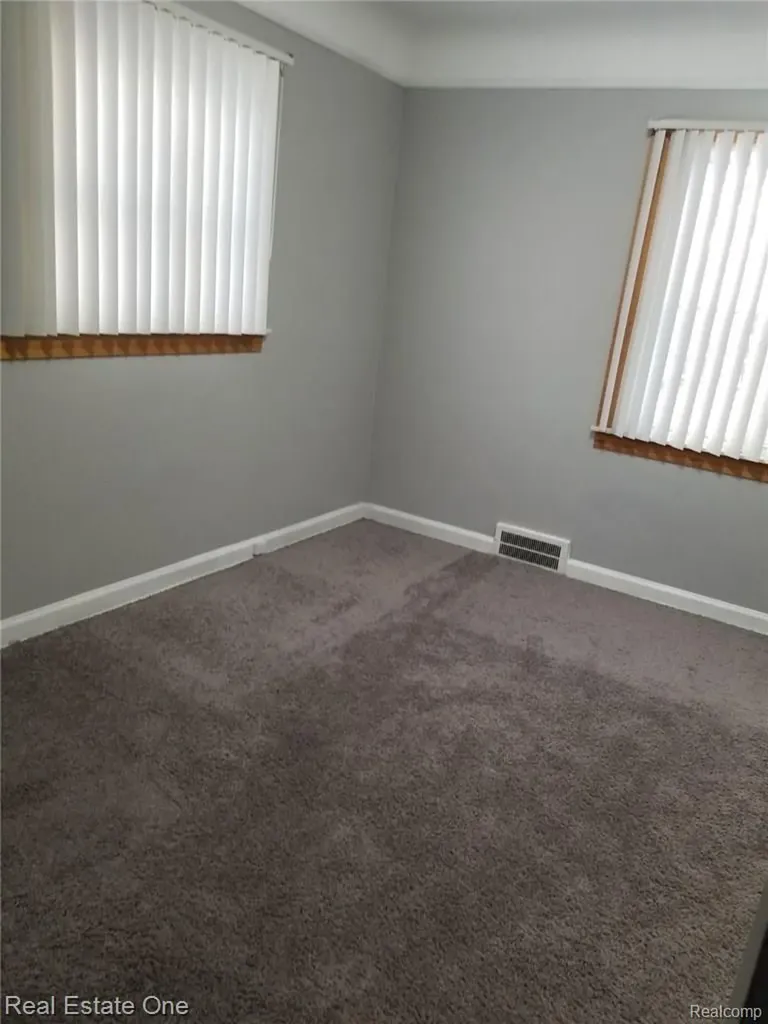 7343 Grandmont Avenue Detroit City MI 48228