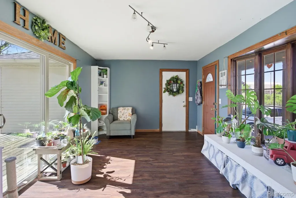 14104 Carleton West Road Exeter Township MI 48117