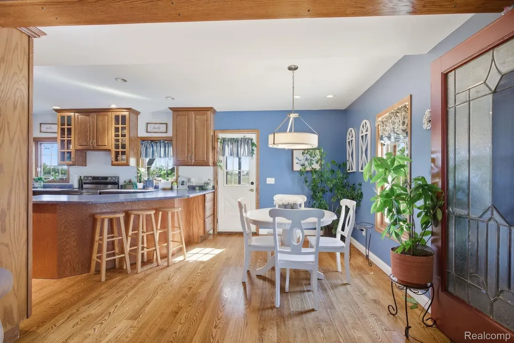 14104 Carleton West Road Exeter Township MI 48117