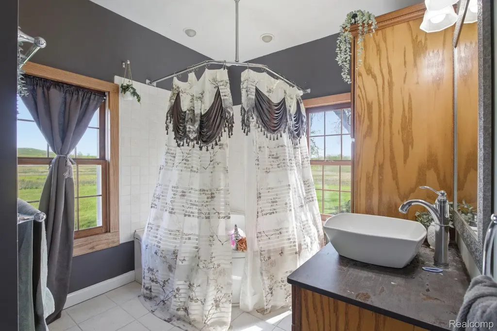 14104 Carleton West Road Exeter Township MI 48117
