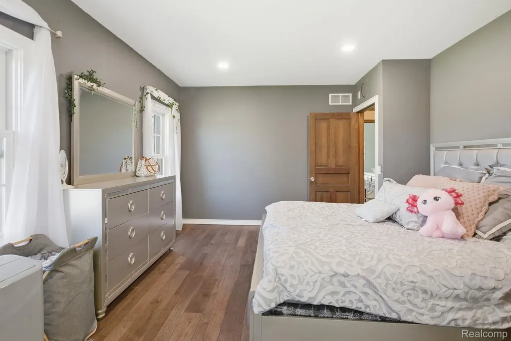 14104 Carleton West Road Exeter Township MI 48117