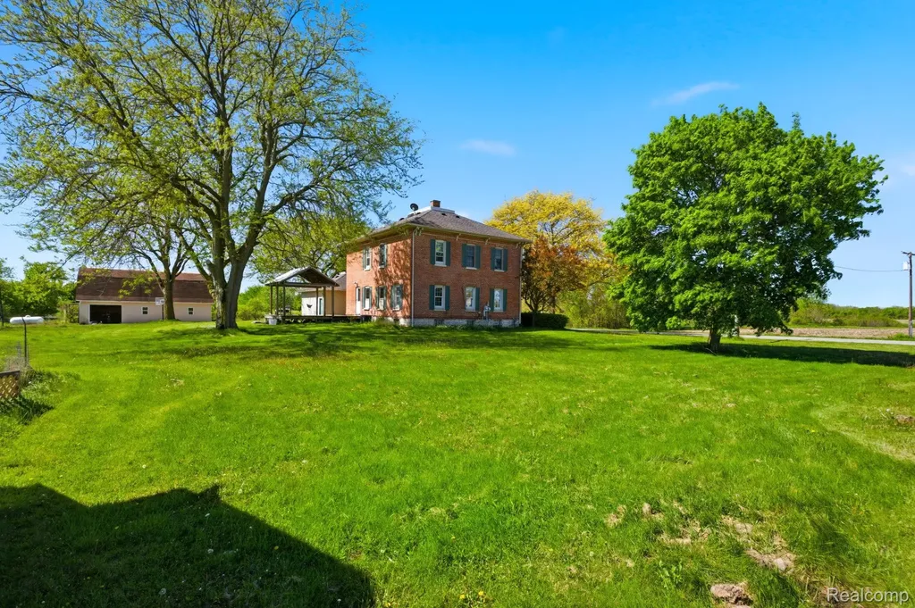 14104 Carleton West Road Exeter Township MI 48117