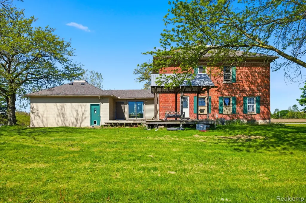 14104 Carleton West Road Exeter Township MI 48117