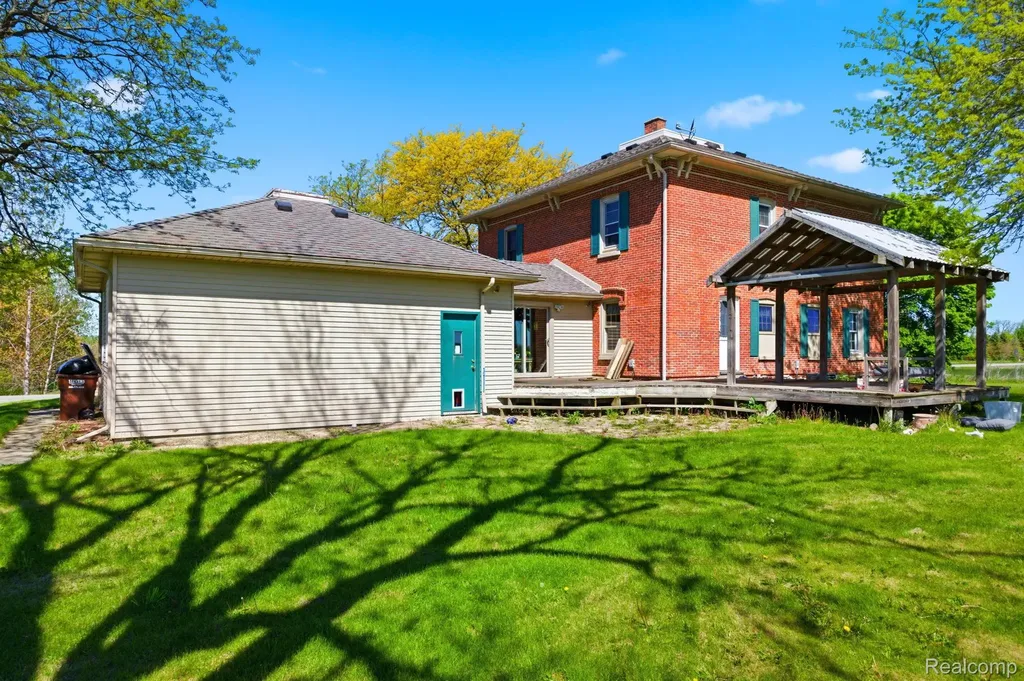 14104 Carleton West Road Exeter Township MI 48117