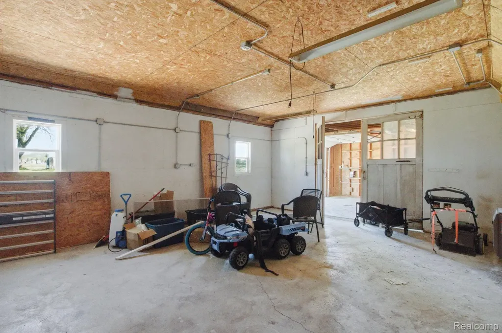 14104 Carleton West Road Exeter Township MI 48117