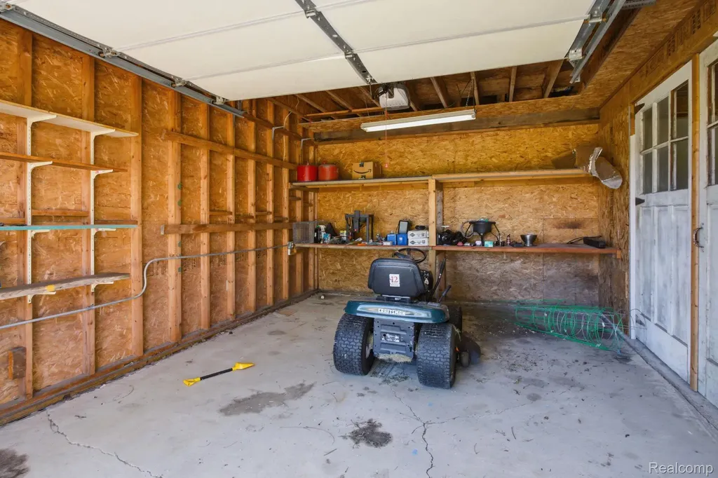 14104 Carleton West Road Exeter Township MI 48117