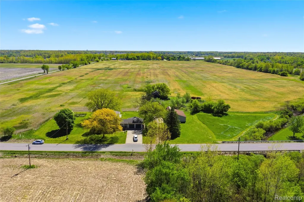14104 Carleton West Road Exeter Township MI 48117
