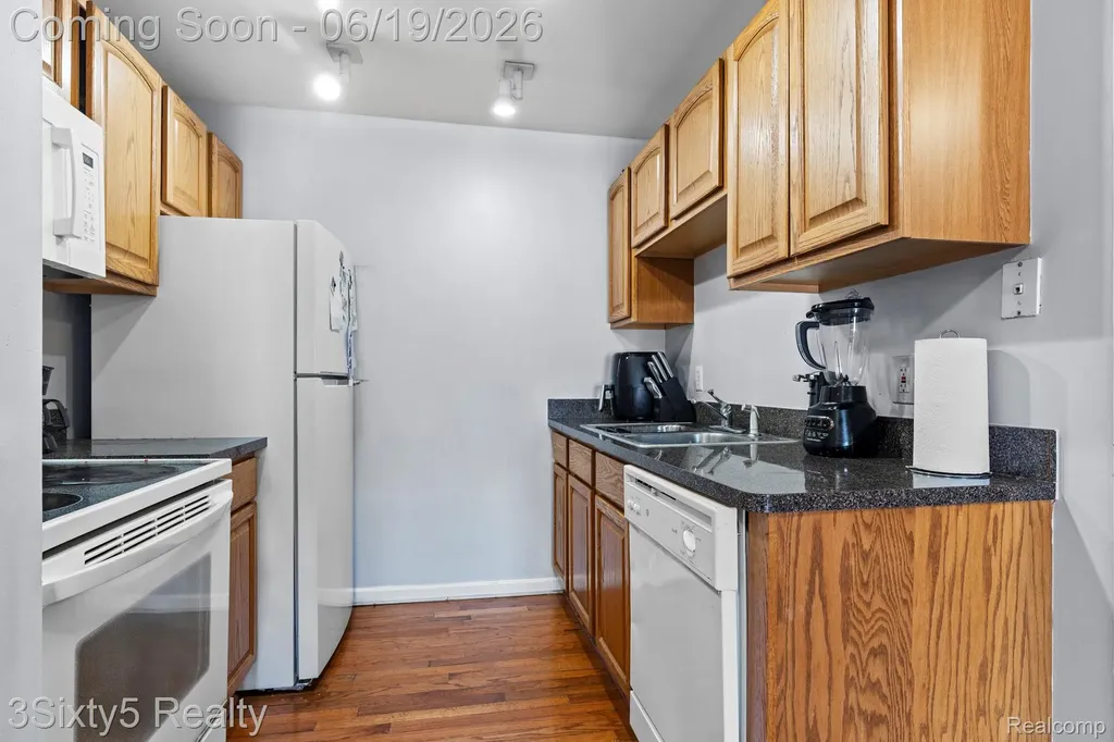 1756 Fort Street Trenton City MI 48183