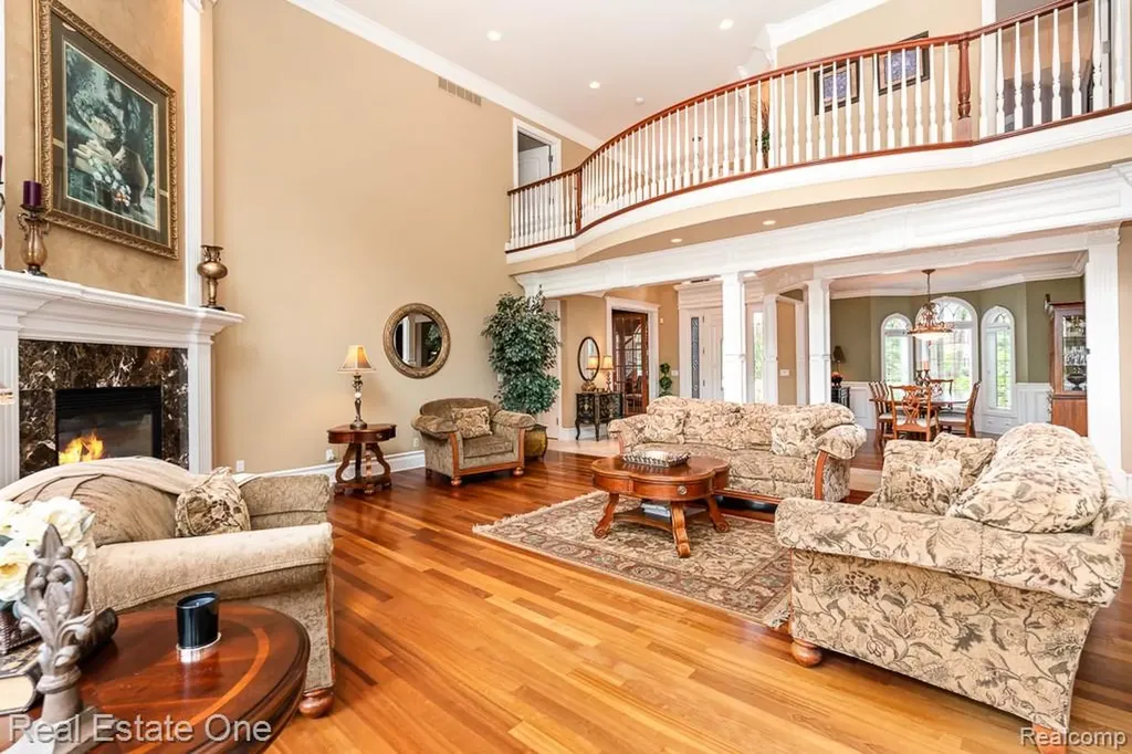 2737 Pebble Beach Drive Oakland Charter Township MI 48363