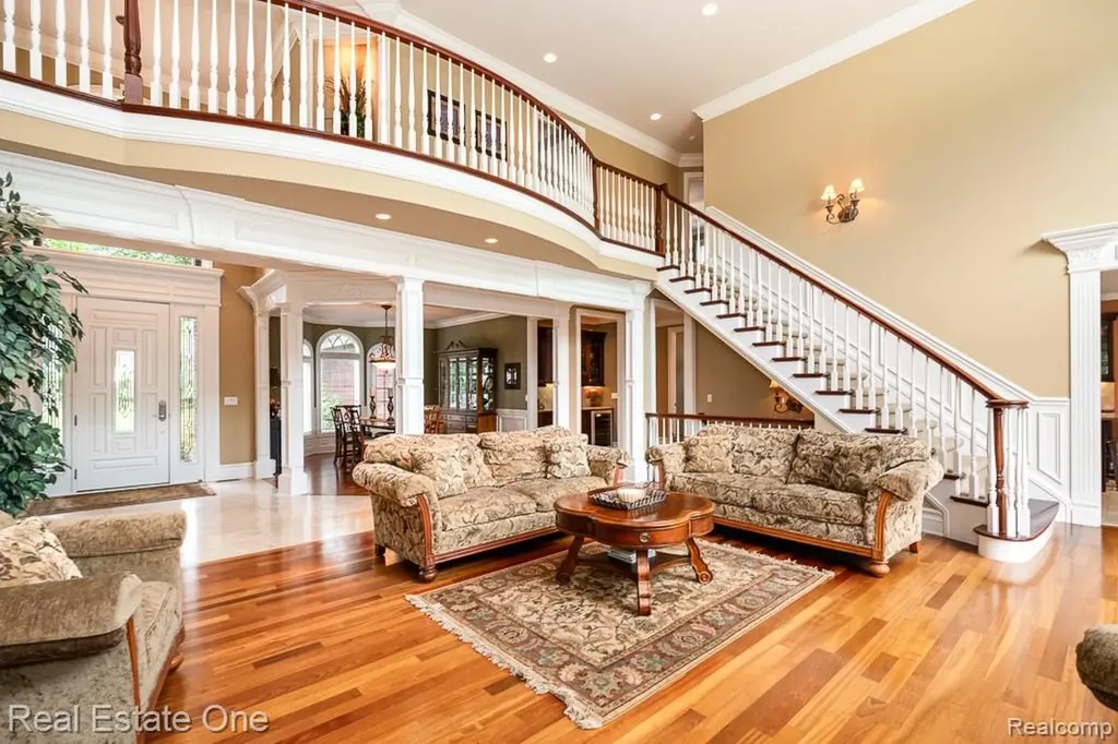 2737 Pebble Beach Drive Oakland Charter Township MI 48363