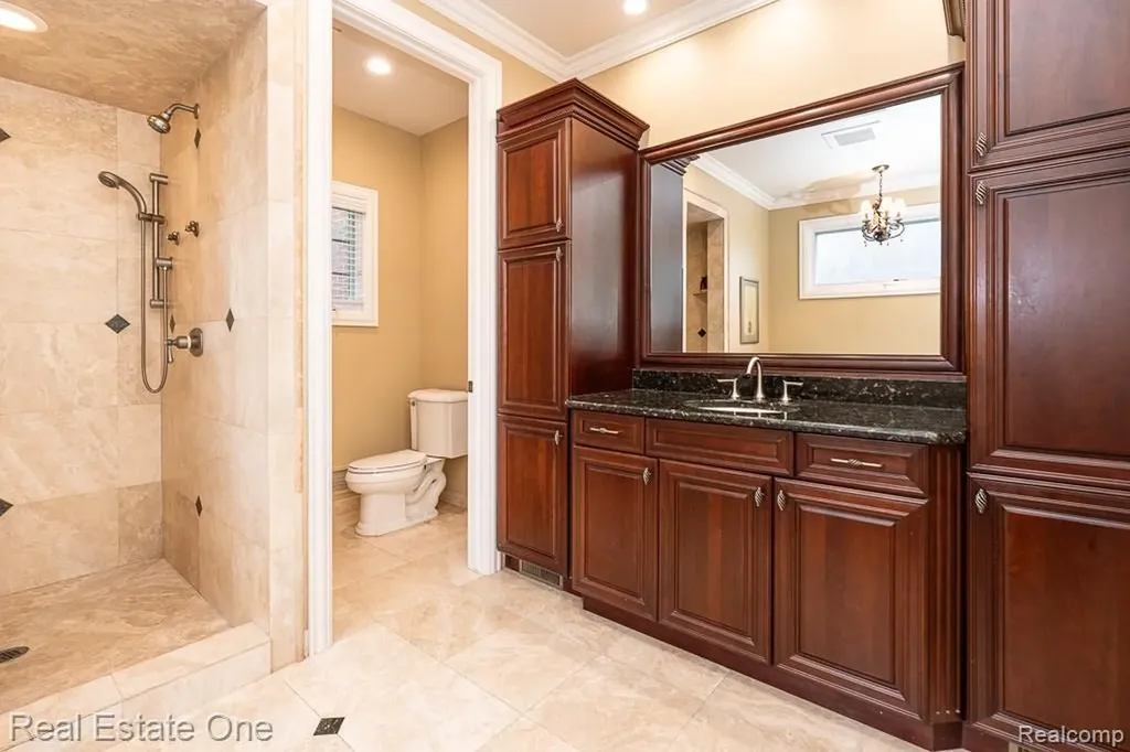2737 Pebble Beach Drive Oakland Charter Township MI 48363