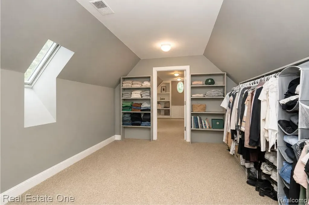 2737 Pebble Beach Drive Oakland Charter Township MI 48363