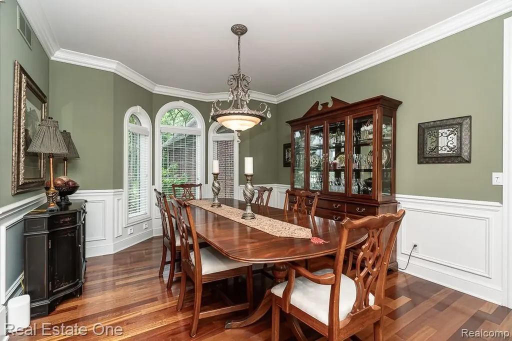 2737 Pebble Beach Drive Oakland Charter Township MI 48363