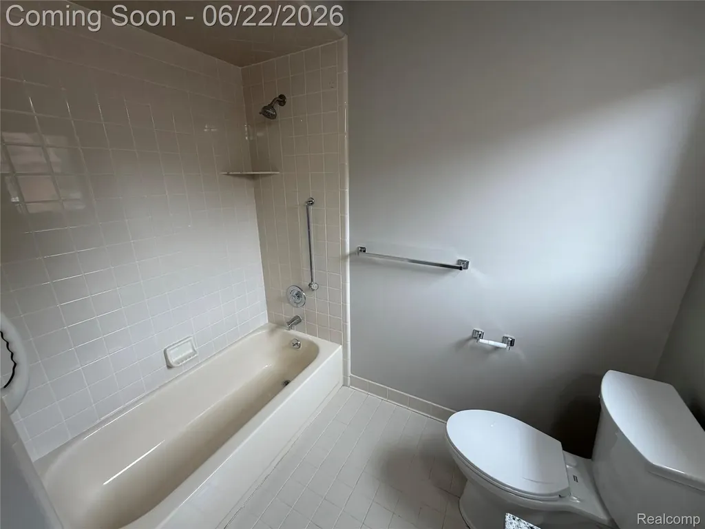 35284 Vito Drive Sterling Heights City MI 48310