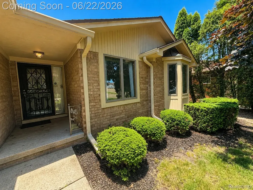 35284 Vito Drive Sterling Heights City MI 48310