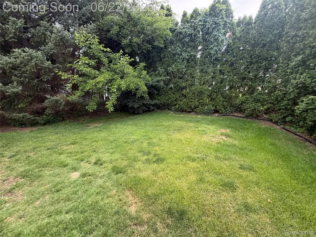 35284 Vito Drive Sterling Heights City MI 48310