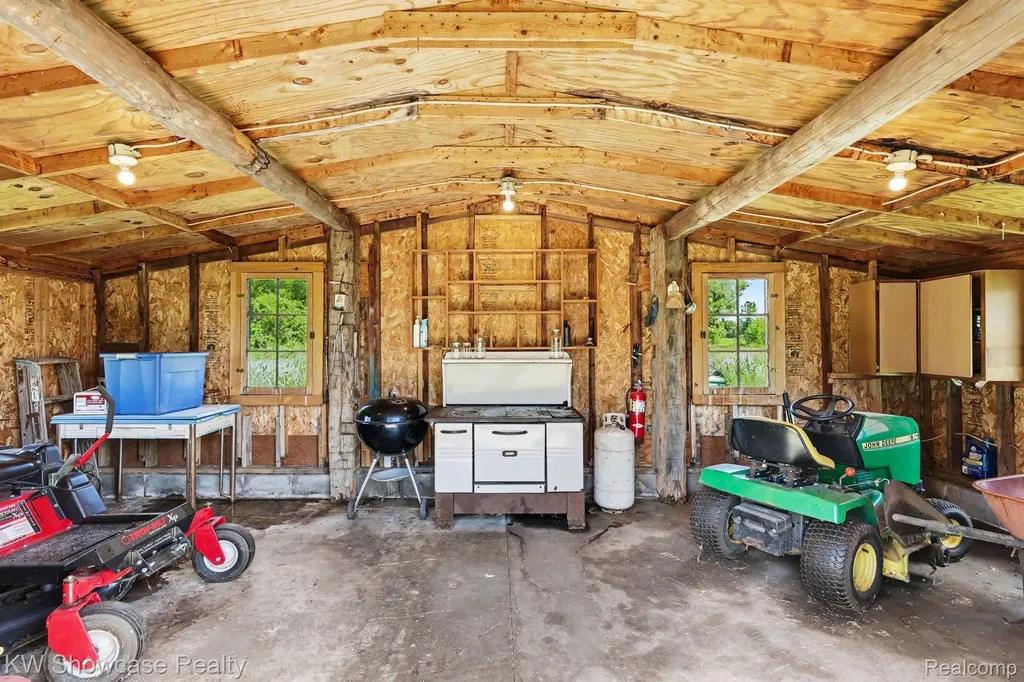 3585 Clark Road Dewitt Charter Township MI 48808